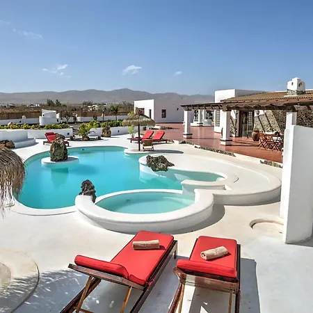 Mit Privatem Pool By Interhome Ferienhaus