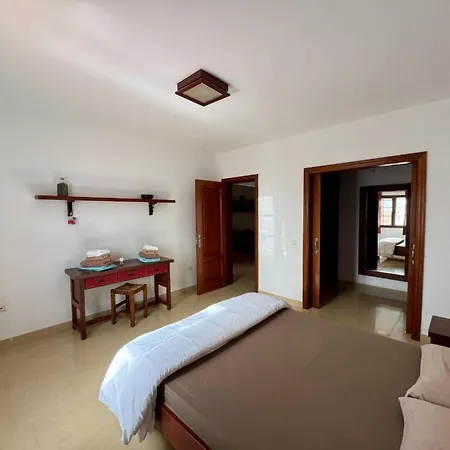 Mit Privatem Pool By Interhome *