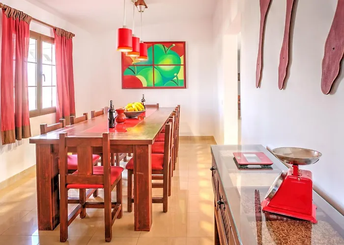 Mit Privatem Pool By Interhome Prázdninový dům *