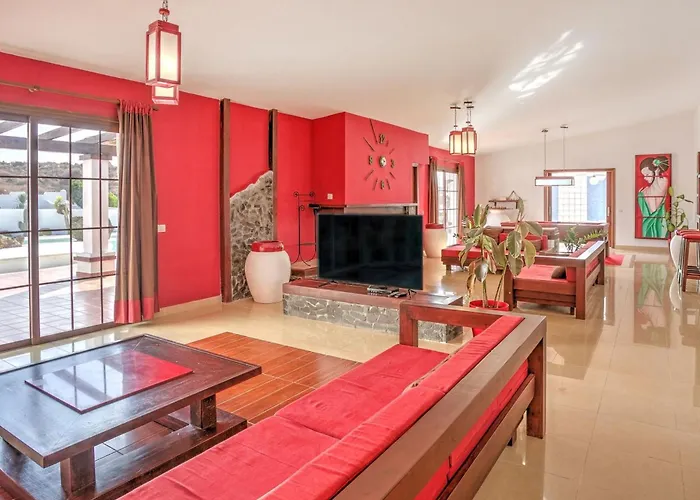 Mit Privatem Pool By Interhome Holiday home